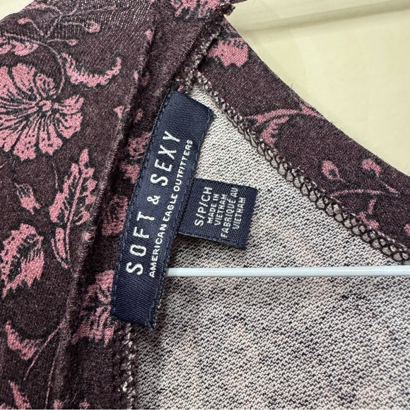 American Eagle Outfitters Purple Floral Blouse - Picture 3 of 3